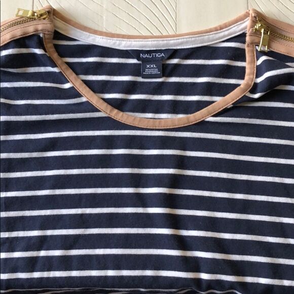 Nautica Top - Picture 3 of 10
